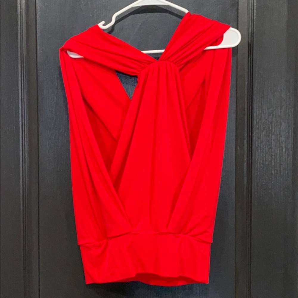 Red top - Picture 2 of 3